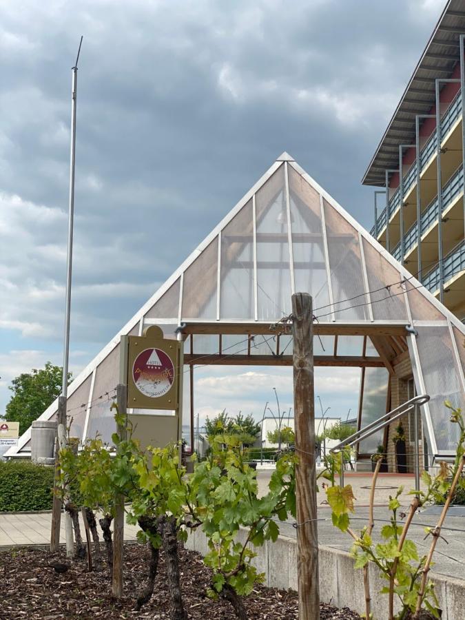 Kurhotel Pyramide באד וינדסהיים מראה חיצוני תמונה
