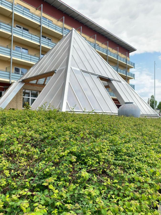 Kurhotel Pyramide באד וינדסהיים מראה חיצוני תמונה