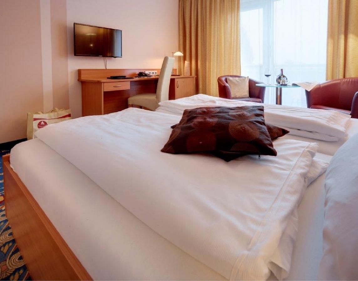 Kurhotel Pyramide באד וינדסהיים מראה חיצוני תמונה