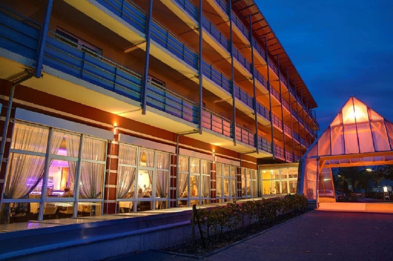 Kurhotel Pyramide באד וינדסהיים מראה חיצוני תמונה